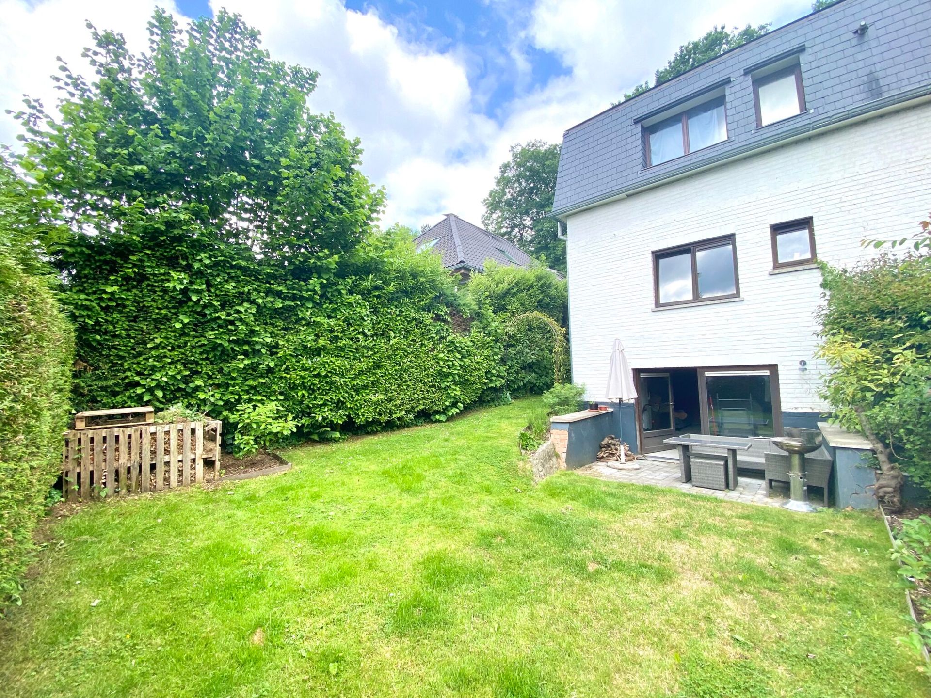 Spacieux rez-de-chaussée